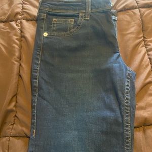 Ladies jeans NWT